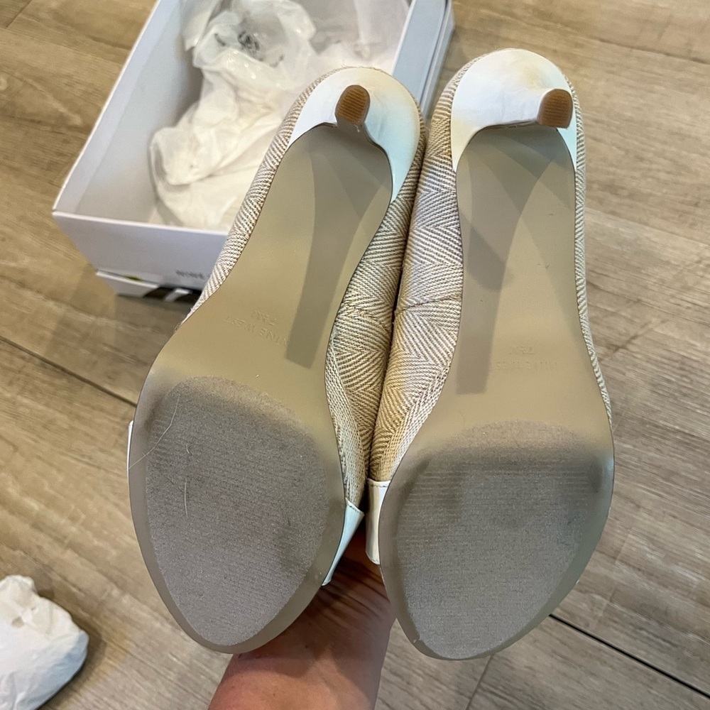 NIB Nine West Catchmeo Tan and White Peep Toe stiletto heels 7.5 - Picture 12 of 16